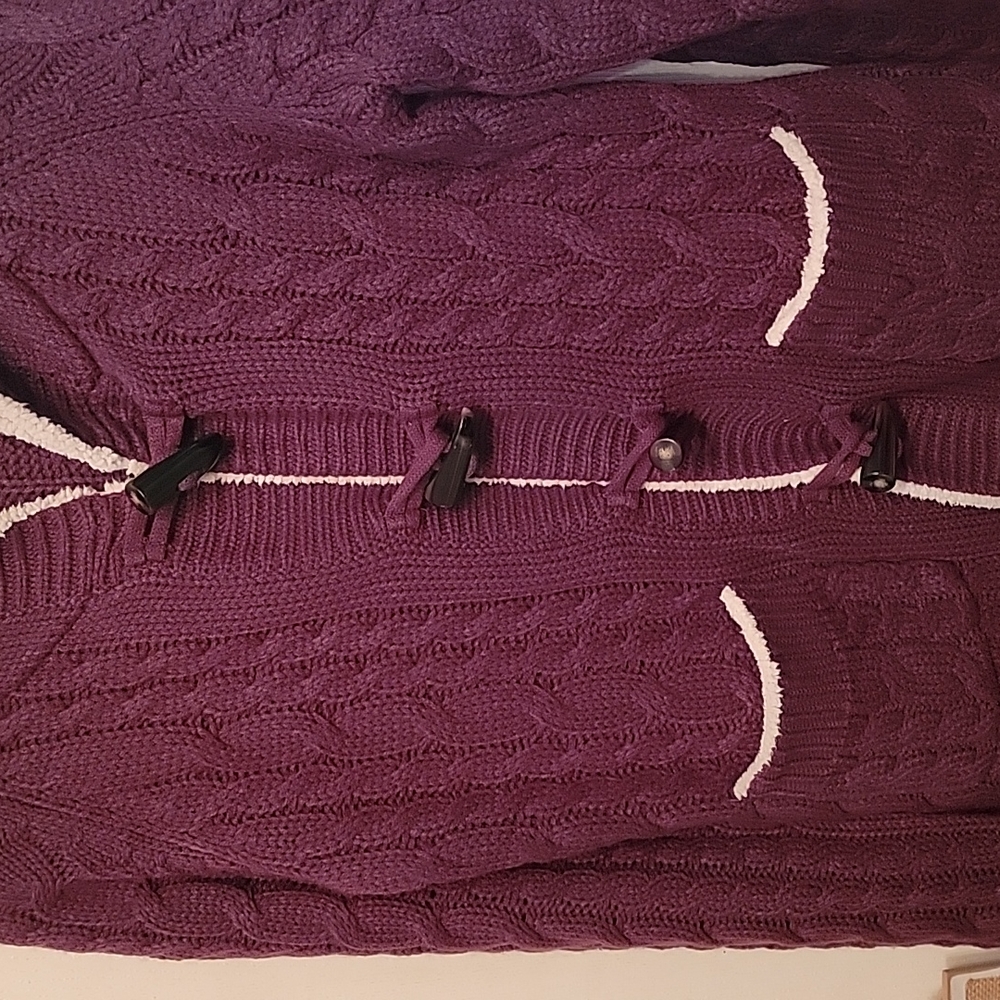 Cabelas Sweater - Picture 4 of 6